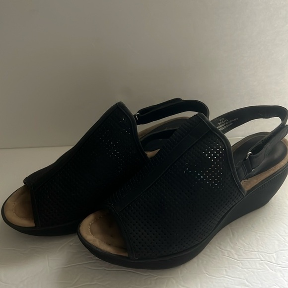 Nicole Shoes - Nicole wedge, used.